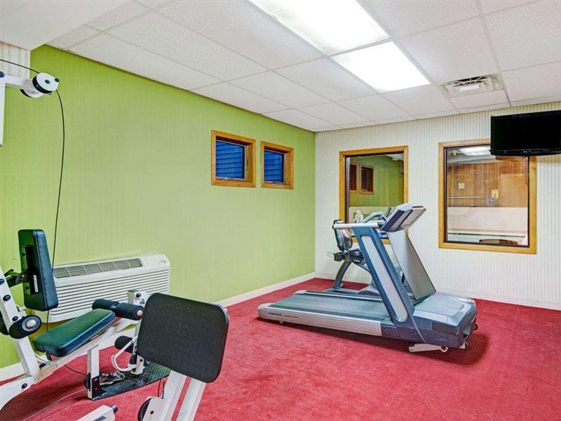 Days By Wyndham Ma Conference Center Hotel Methuen